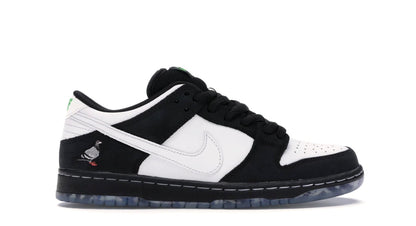 SB Dunk Low Staple Panda Pigeon